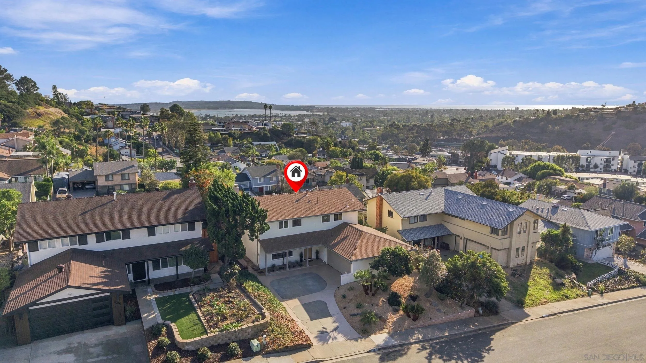 https://cdn.realtyfeed.com/cdn/127/260025527/422fbe377a796caa3fb4536aeeb92060.webp