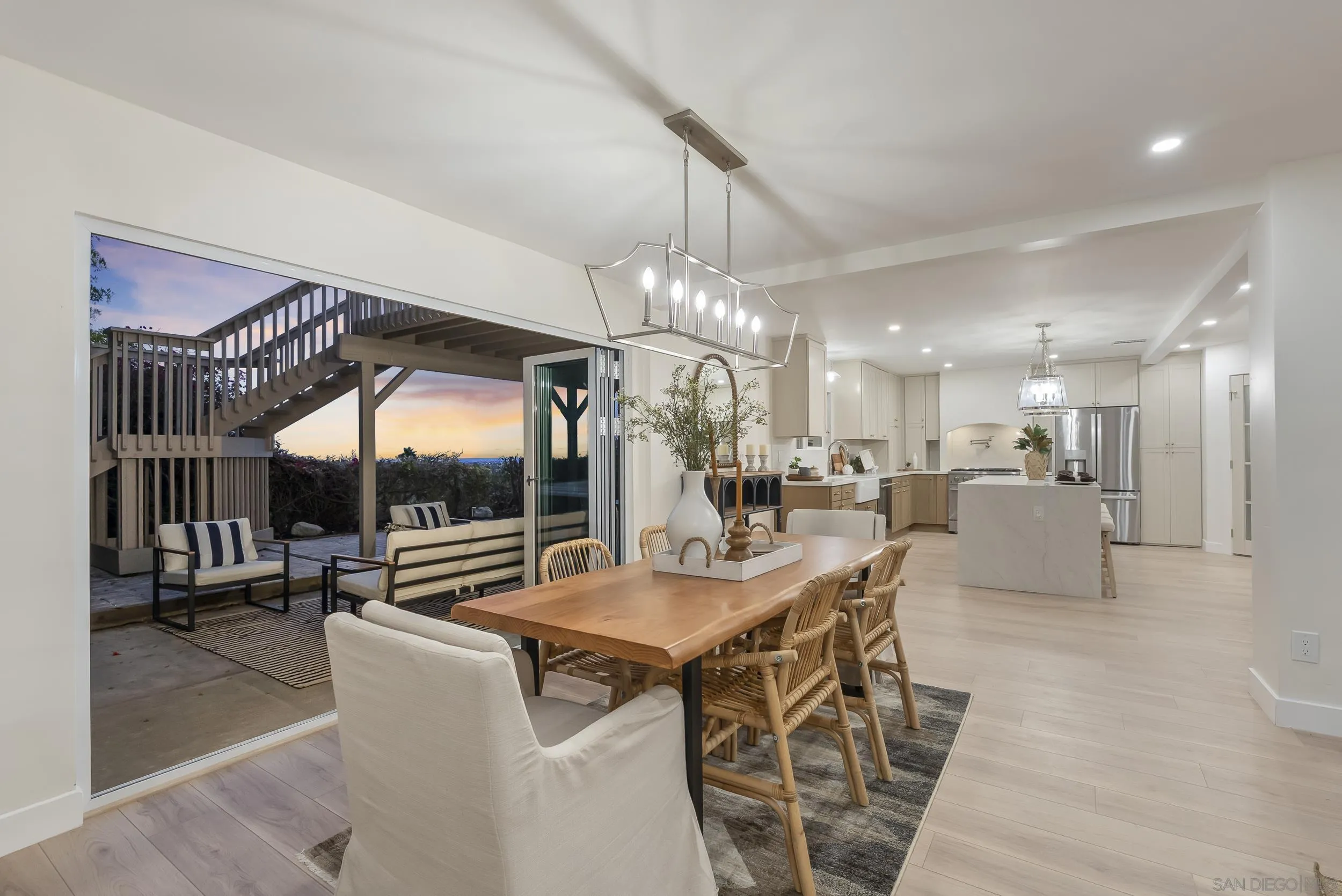 https://cdn.realtyfeed.com/cdn/127/260025527/c1976d673be9e4206767909e5fe741bd.webp
