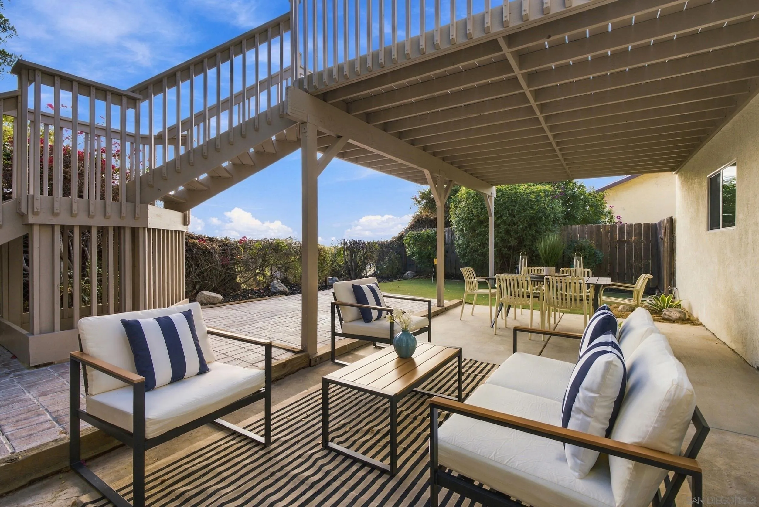 https://cdn.realtyfeed.com/cdn/127/260025527/dbe1f5641e2b6466a56b5506cb81a26f.webp