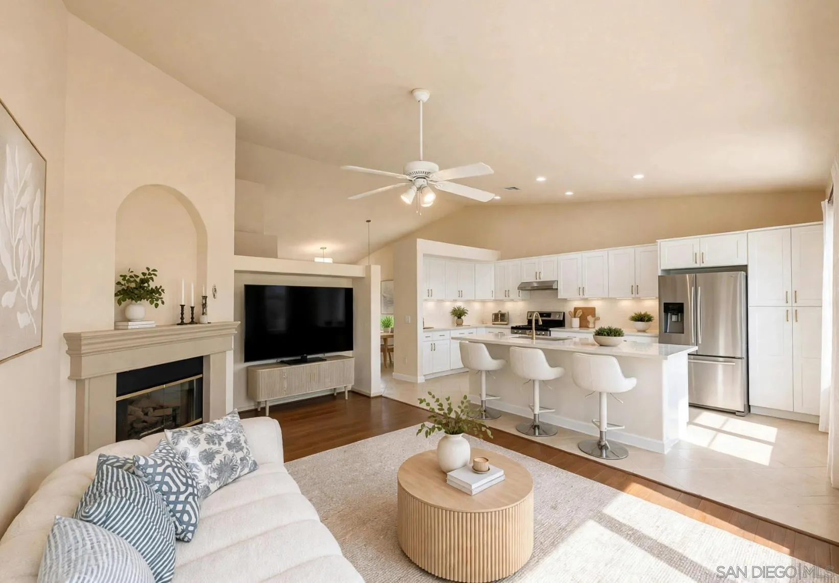 1992 Ridge Way Glen, Escondido, CA 92029 1992 Ridge Way Glen, Escondido, CA 92029