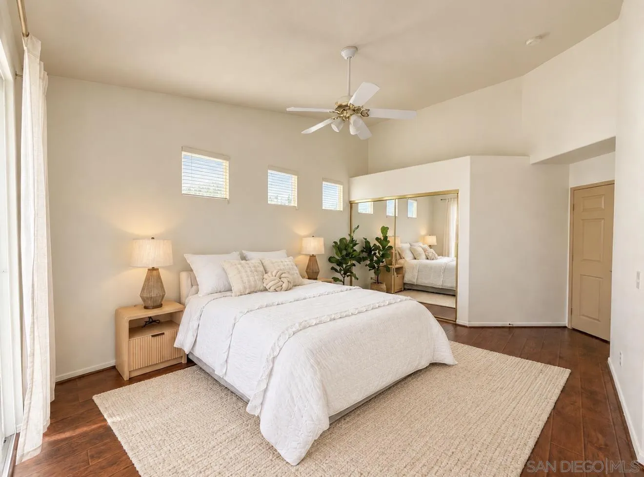 1992 Ridge Way Glen, Escondido, CA 92029 1992 Ridge Way Glen, Escondido, CA 92029