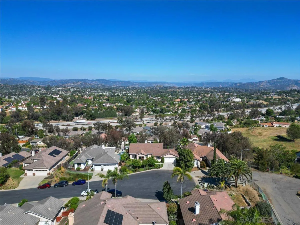 1992 Ridge Way Glen, Escondido, CA 92029 1992 Ridge Way Glen, Escondido, CA 92029