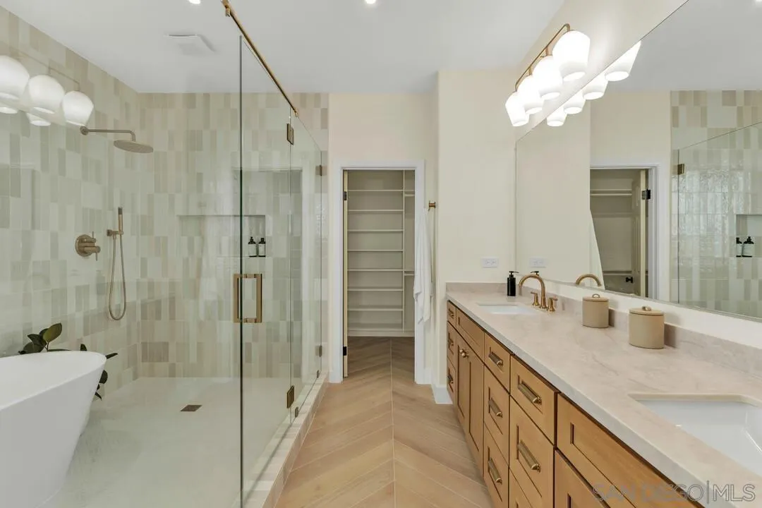 https://cdn.realtyfeed.com/cdn/127/260025536/8f2d0fab3f199119ec7a16f2c6968bf5.webp