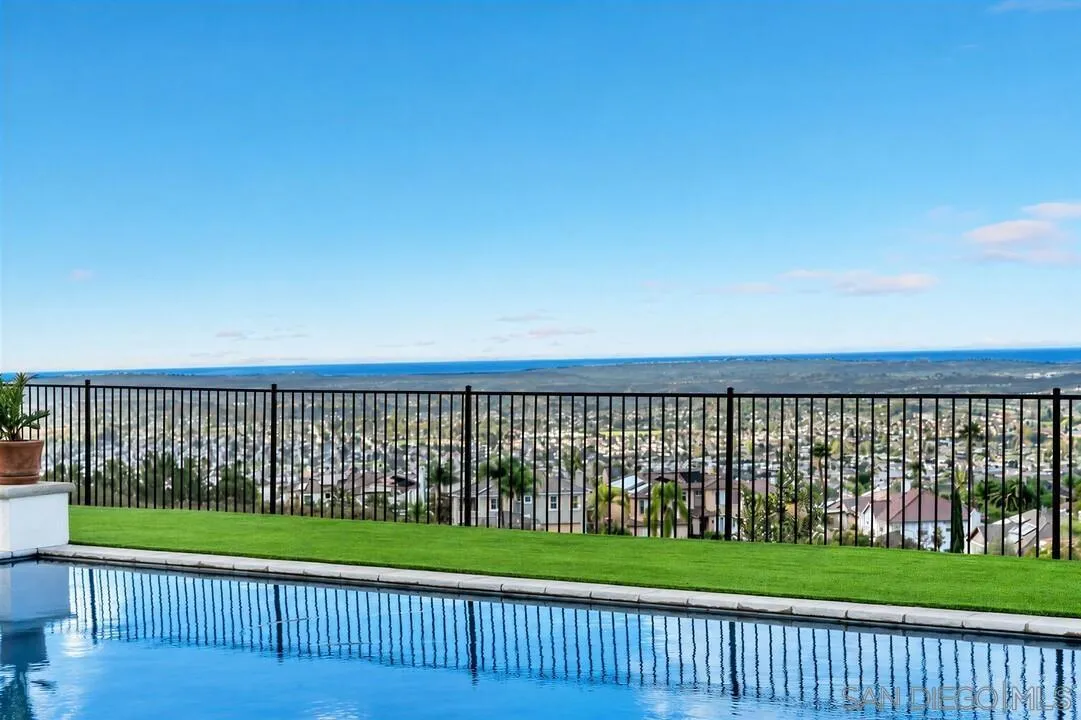 https://cdn.realtyfeed.com/cdn/127/260025536/a564ce40e5d2070b03269416fccc3bf5.webp
