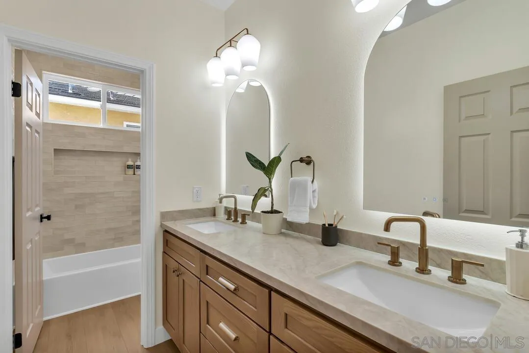 https://cdn.realtyfeed.com/cdn/127/260025536/bffe4774729f0c50db091b63c85803e9.webp