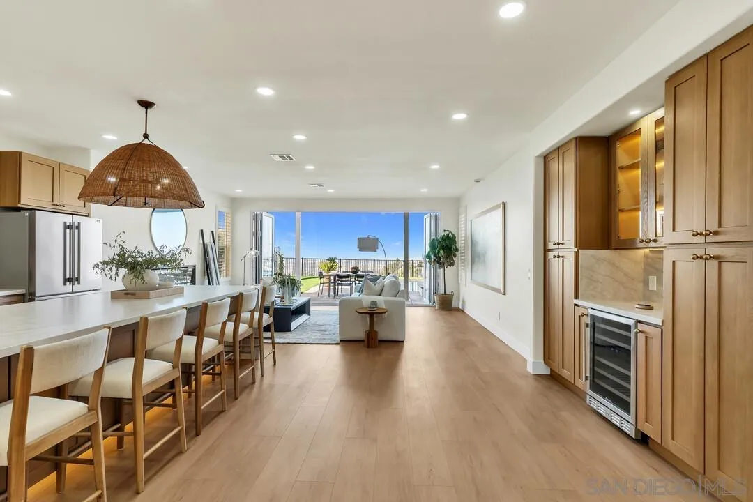 https://cdn.realtyfeed.com/cdn/127/260025536/cdd67ccbc8b3fdfbbcc31cc4242fcda3.webp