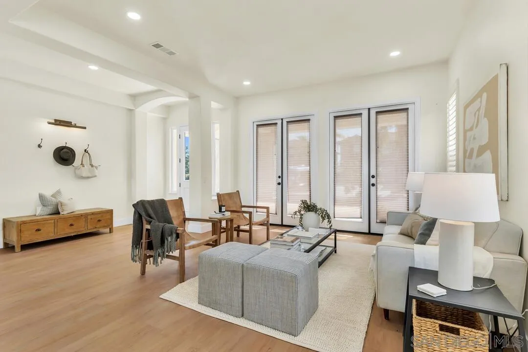 https://cdn.realtyfeed.com/cdn/127/260025536/cf5092cbc954aca36c8af53f52737765.webp