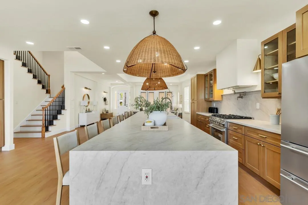 https://cdn.realtyfeed.com/cdn/127/260025536/fa891a84eb03f58c5e84bf649d1c80b2.webp