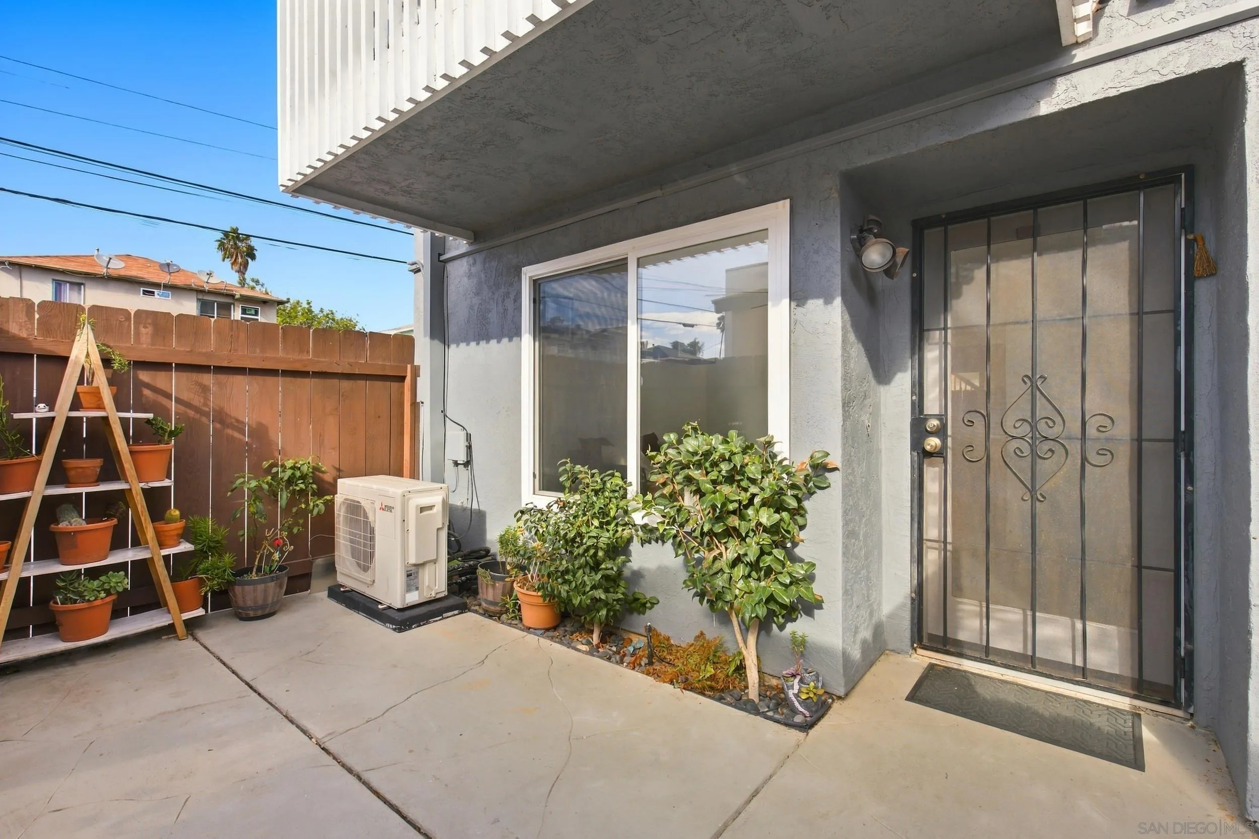 https://cdn.realtyfeed.com/cdn/127/260025540/6bdf6ffd7fb7239c92c8f9678896db61.webp