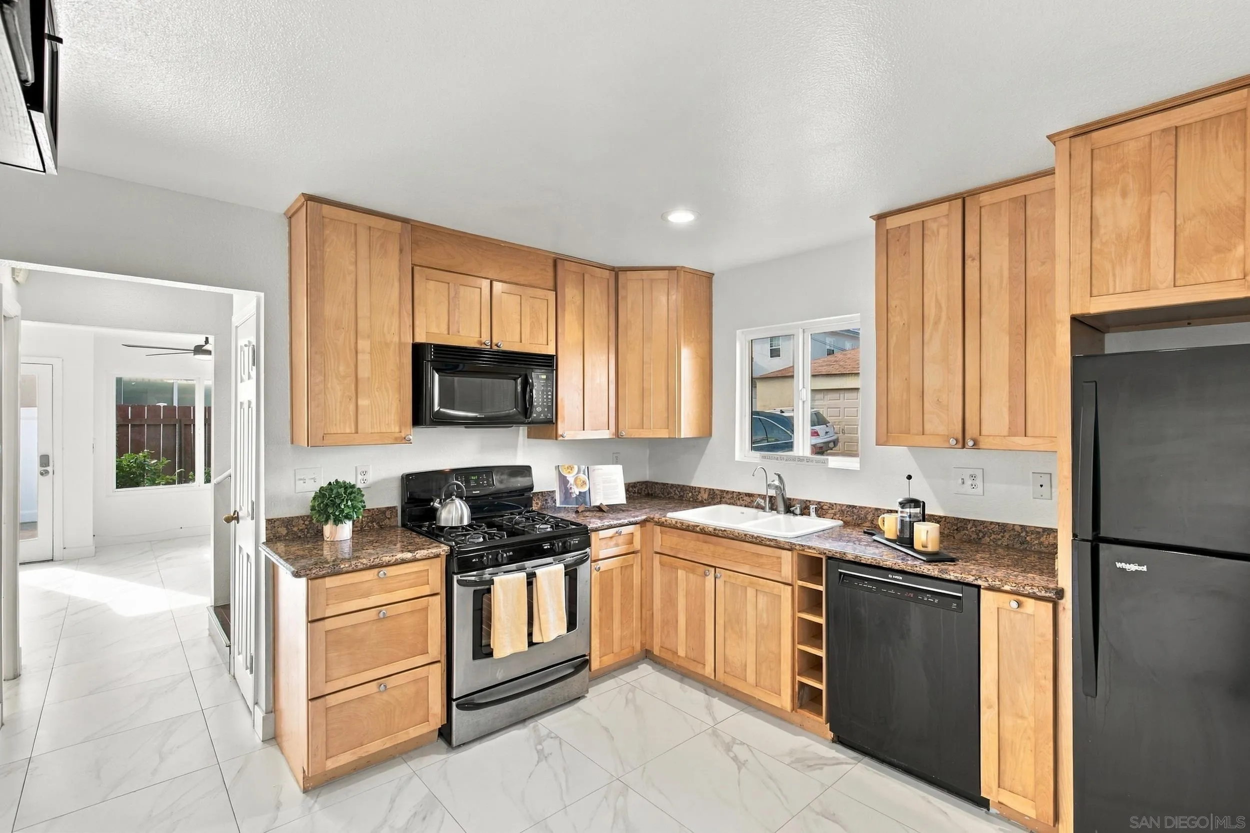 https://cdn.realtyfeed.com/cdn/127/260025540/91d046fddf5f0c7b83889856853233ea.webp