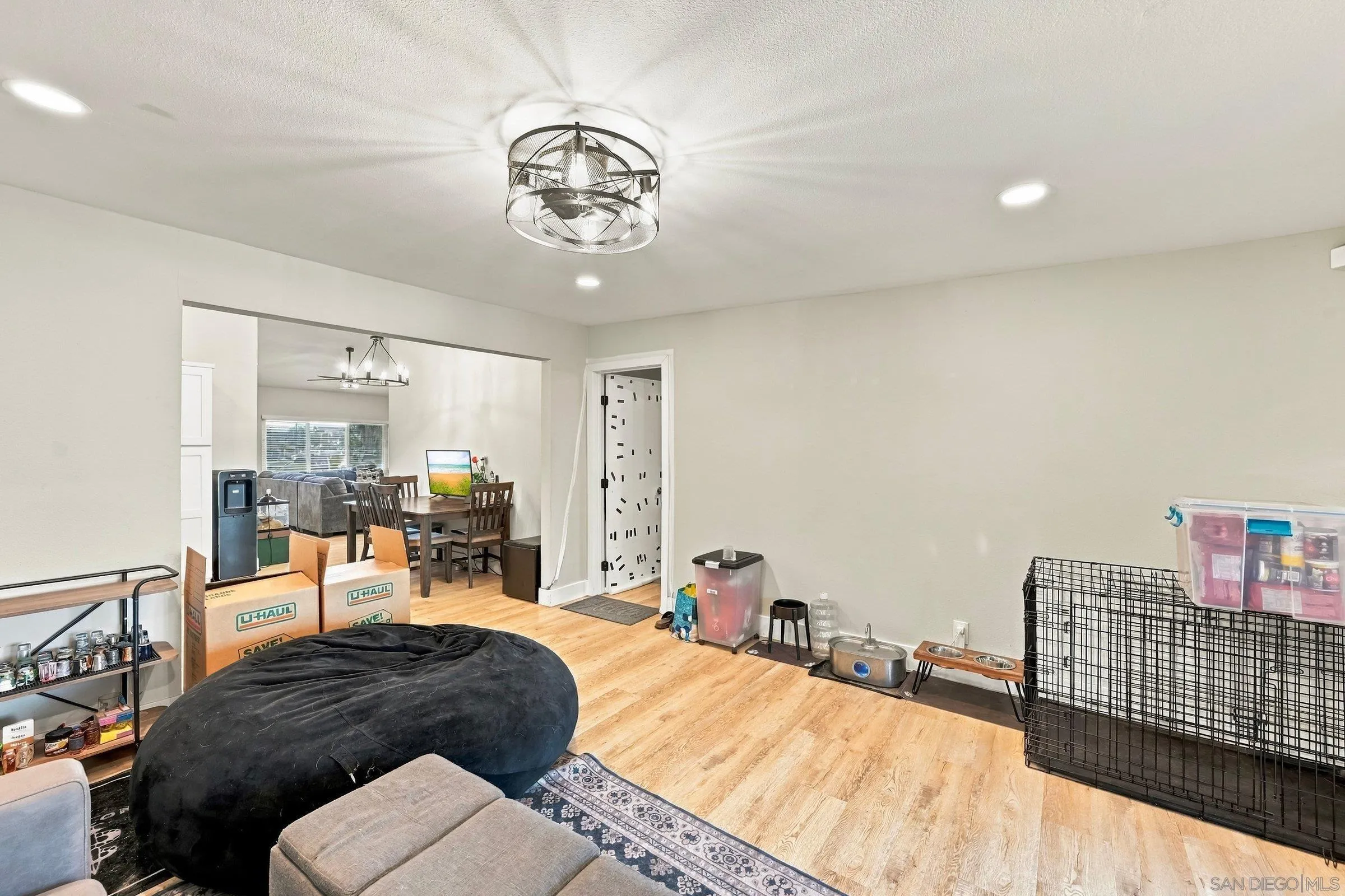 5710 Greycourt, San Diego, CA 92114 5710 Greycourt, San Diego, CA 92114