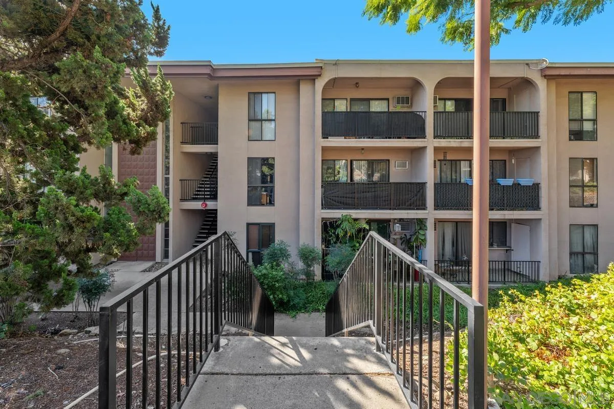 7838 Cowles Mountain Ct, San Diego, CA 92119 7838 Cowles Mountain Ct, San Diego, CA 92119