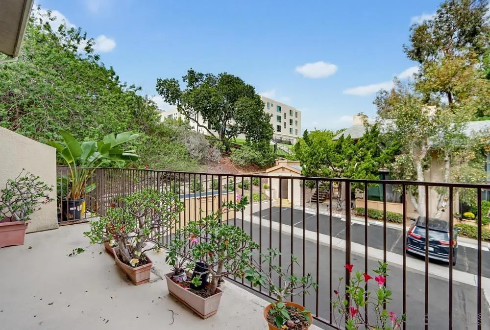 4276 5th, San Diego, CA 92103 4276 5th, San Diego, CA 92103