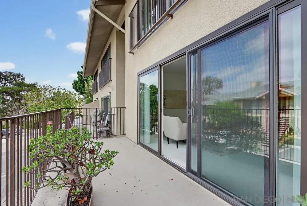 4276 5th, San Diego, CA 92103 4276 5th, San Diego, CA 92103