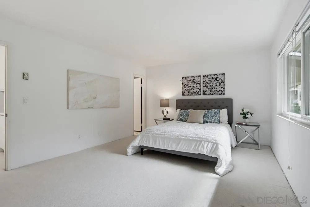 4276 5th, San Diego, CA 92103 4276 5th, San Diego, CA 92103