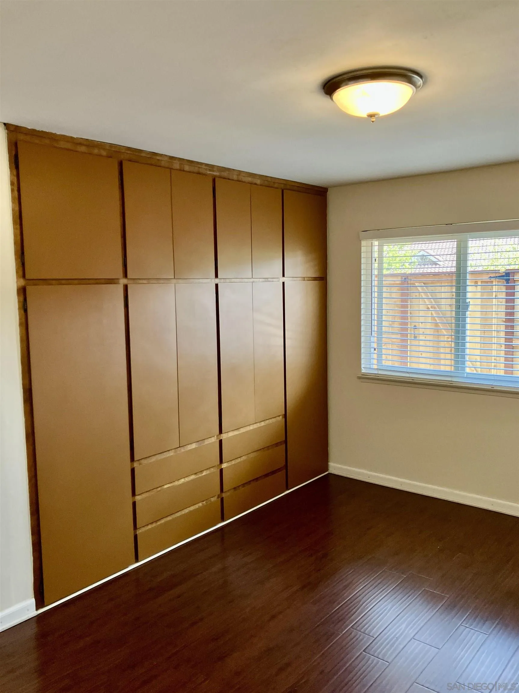 2158 Country Pl, Escondido, CA 92026 2158 Country Pl, Escondido, CA 92026