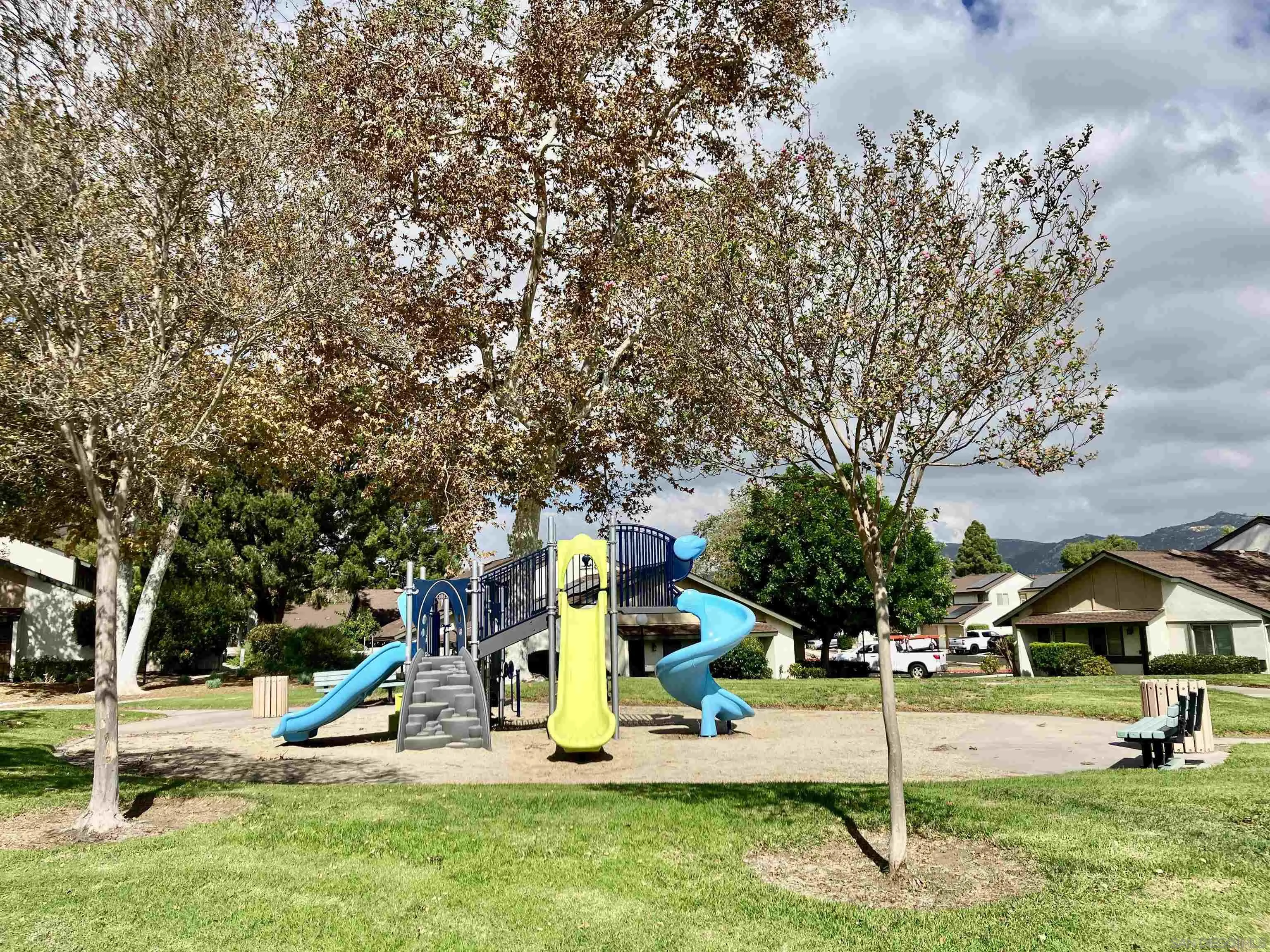 2158 Country Pl, Escondido, CA 92026 2158 Country Pl, Escondido, CA 92026
