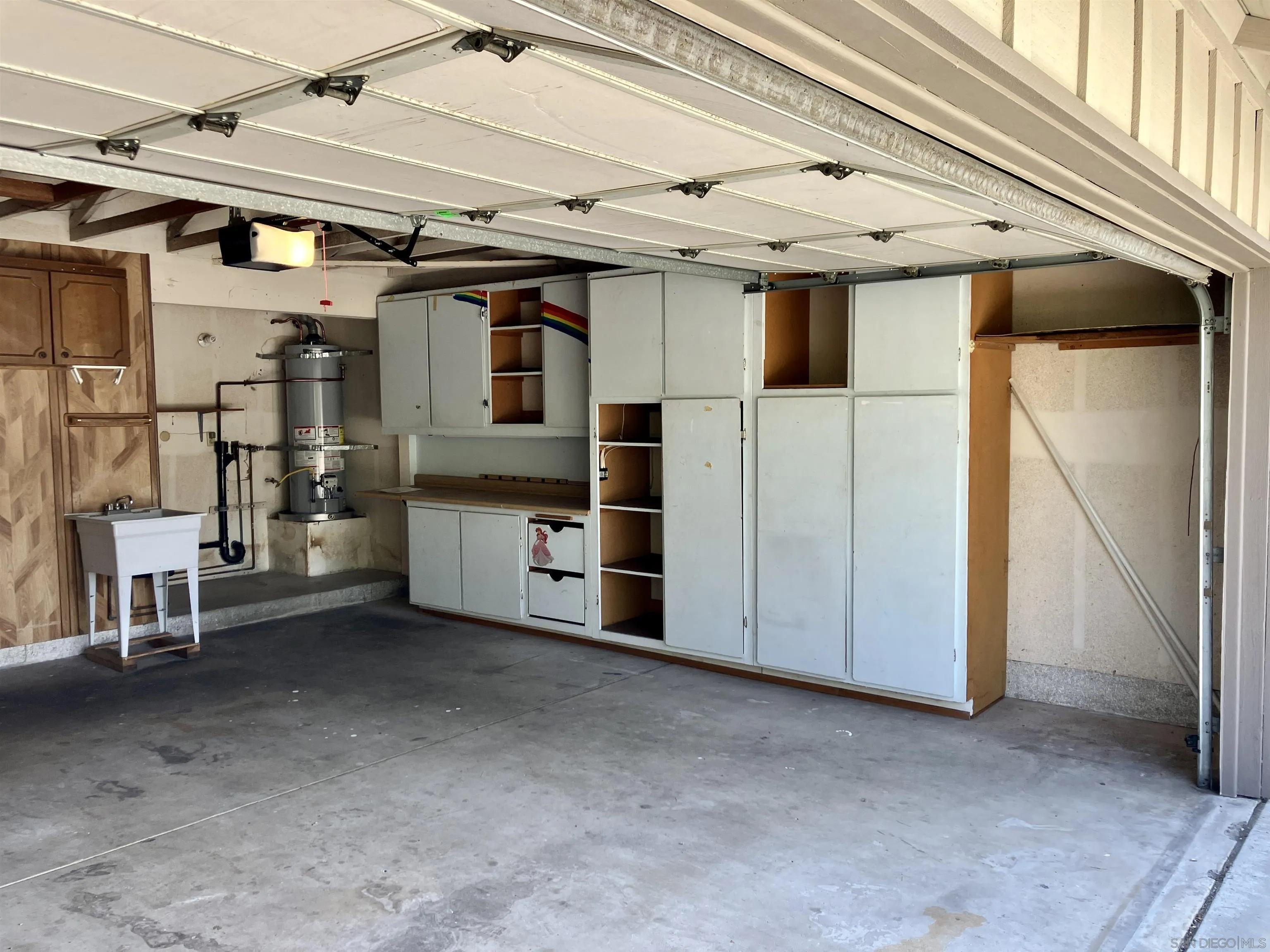2158 Country Pl, Escondido, CA 92026 2158 Country Pl, Escondido, CA 92026