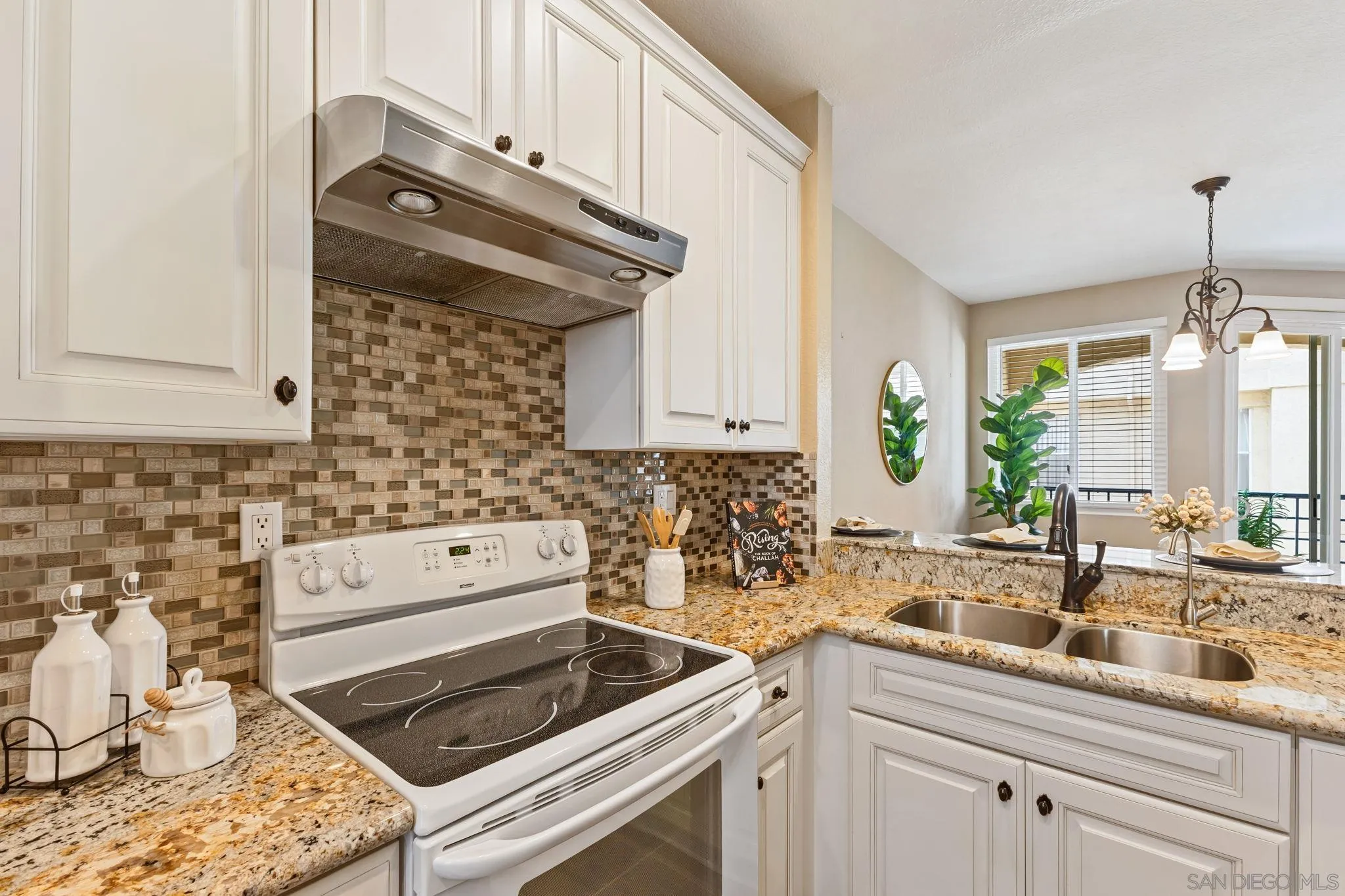 6161 Calle Mariselda, #409, San Diego, CA 92124 6161 Calle Mariselda, #409, San Diego, CA 92124