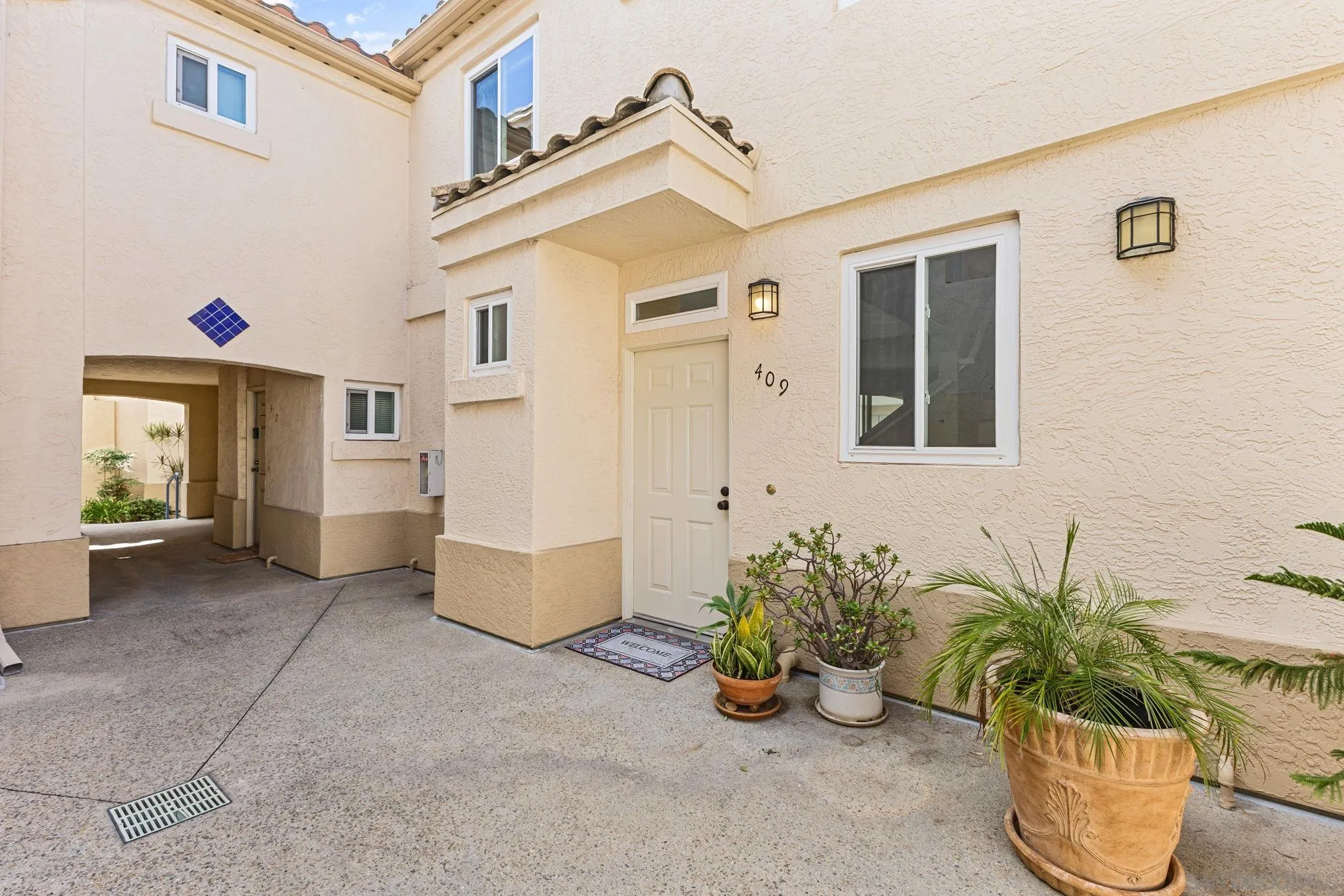 6161 Calle Mariselda, #409, San Diego, CA 92124 6161 Calle Mariselda, #409, San Diego, CA 92124