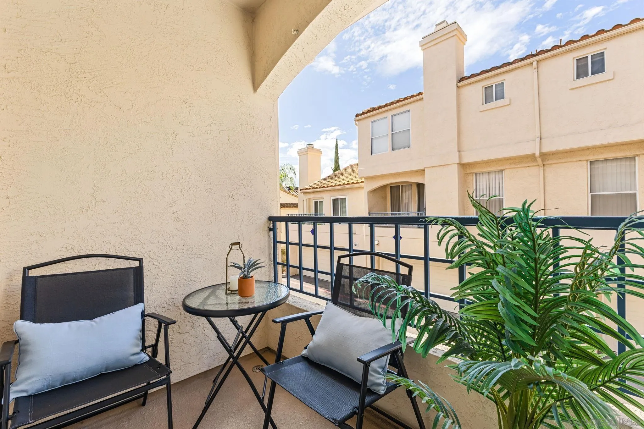 6161 Calle Mariselda, #409, San Diego, CA 92124 Balcony