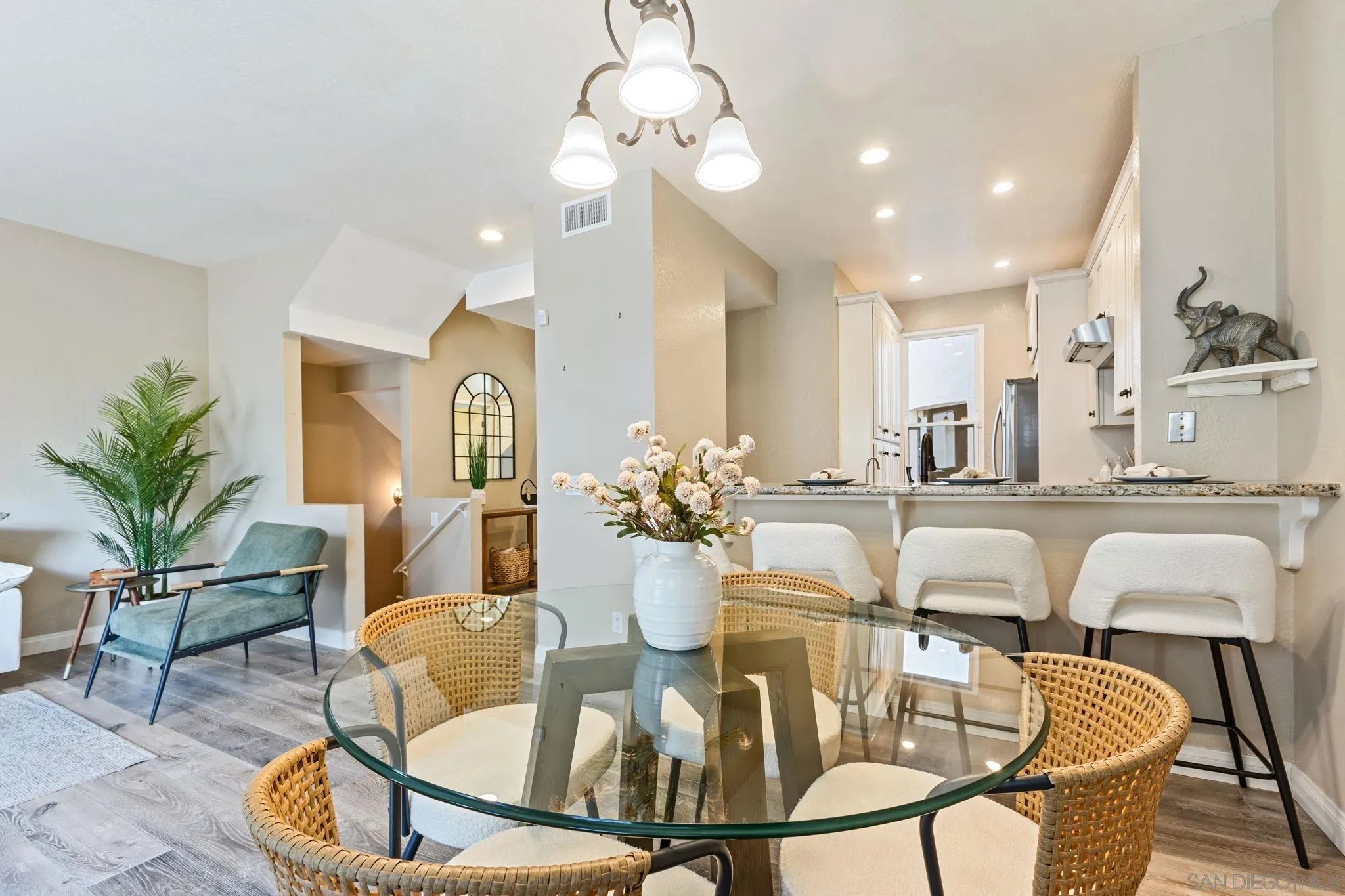 6161 Calle Mariselda, #409, San Diego, CA 92124 6161 Calle Mariselda, #409, San Diego, CA 92124