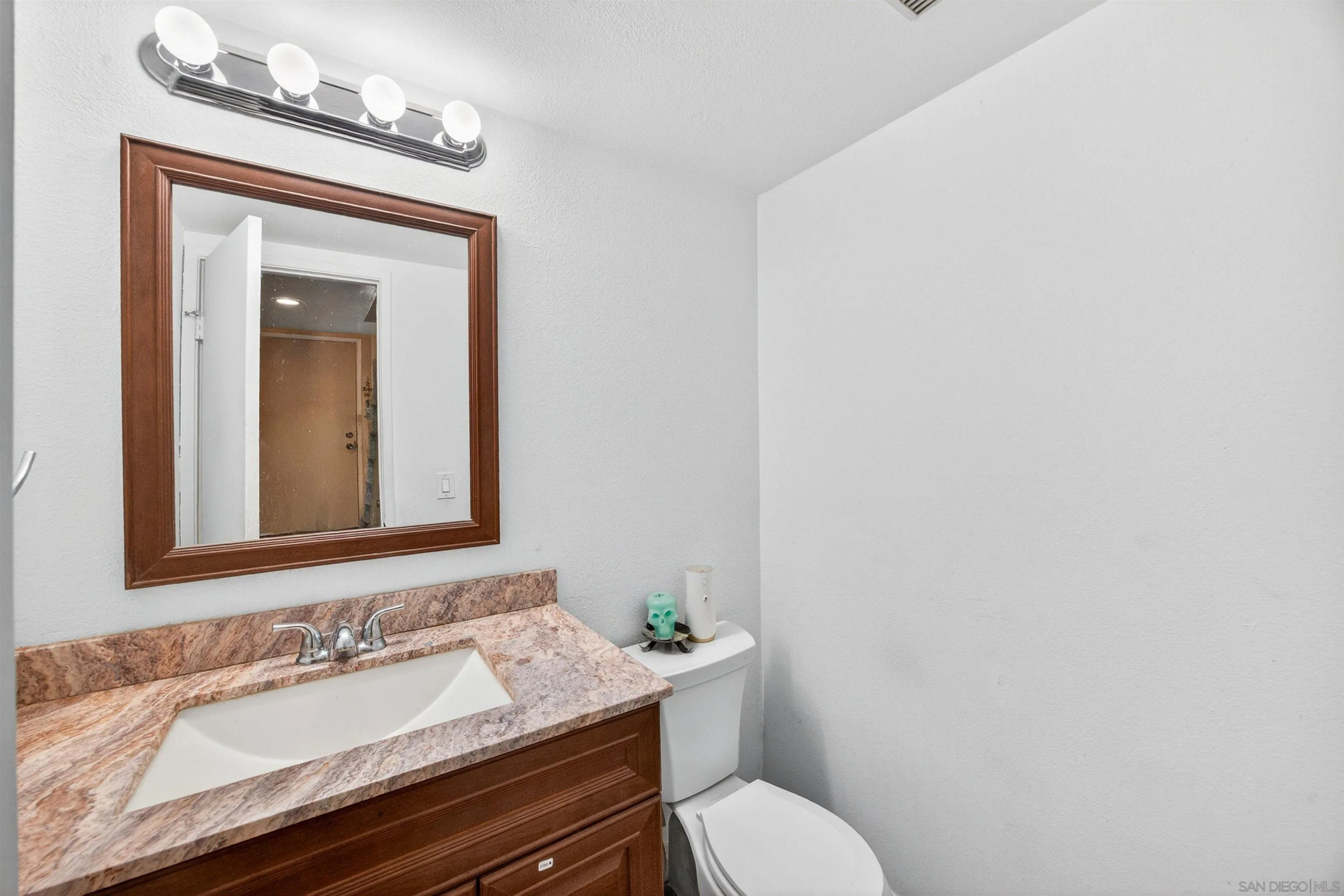 10810 Riderwood Ter, #C, Santee, CA 92071 10810 Riderwood Ter, #C, Santee, CA 92071