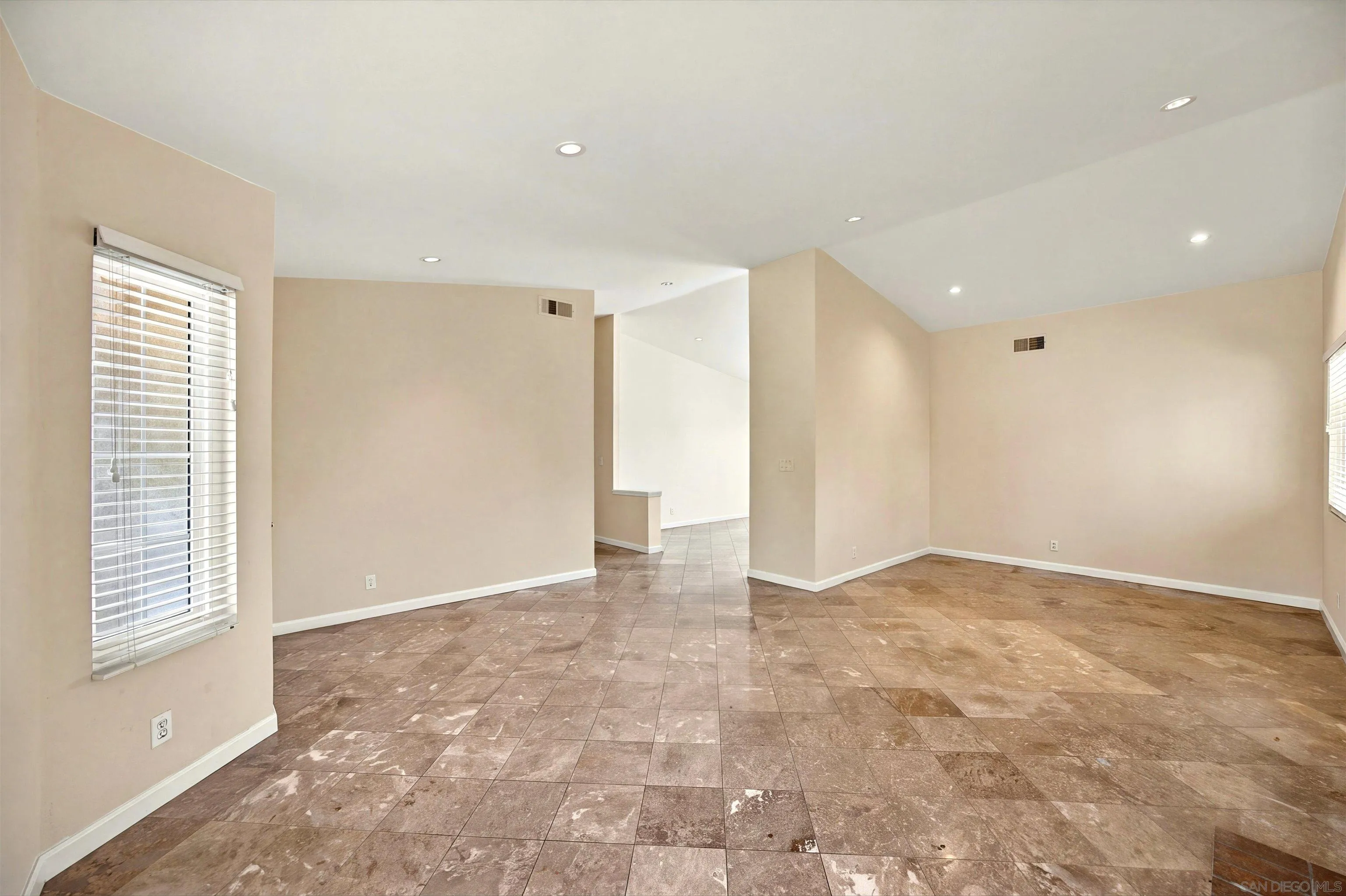 1375 Oak Hill, Escondido, CA 92027 1375 Oak Hill, Escondido, CA 92027