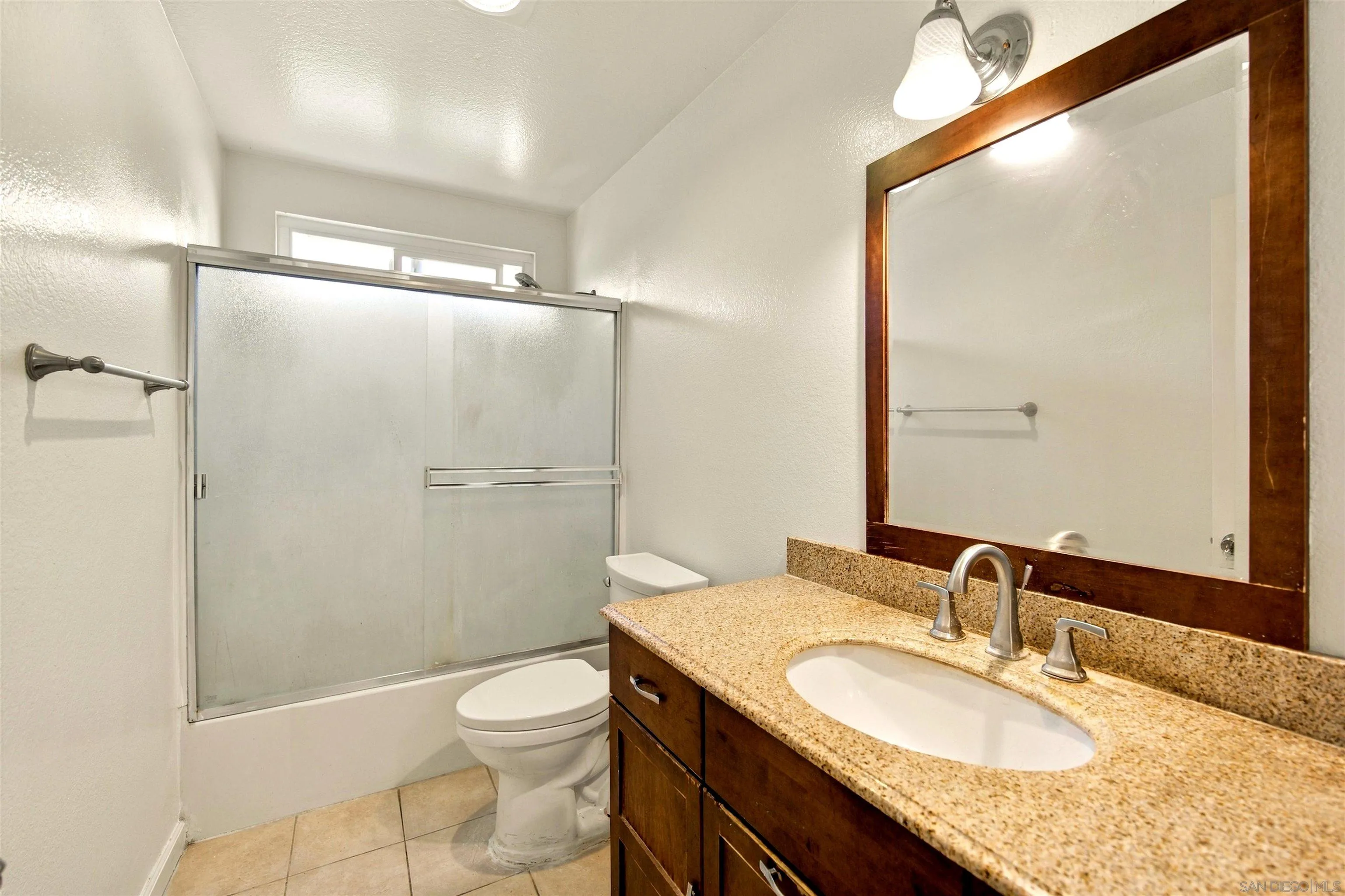 1375 Oak Hill, Escondido, CA 92027 1375 Oak Hill, Escondido, CA 92027