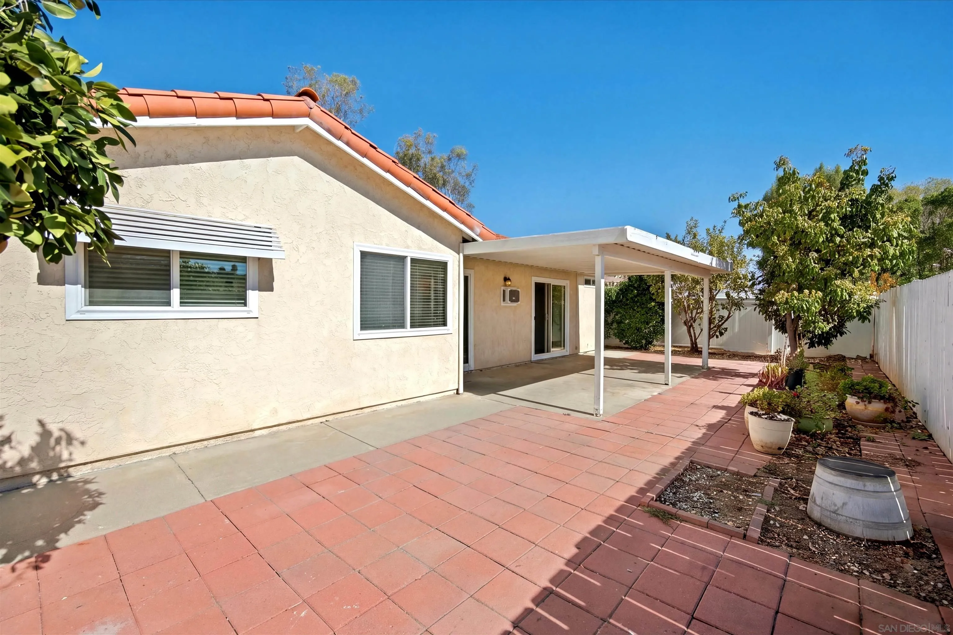 1375 Oak Hill, Escondido, CA 92027 1375 Oak Hill, Escondido, CA 92027