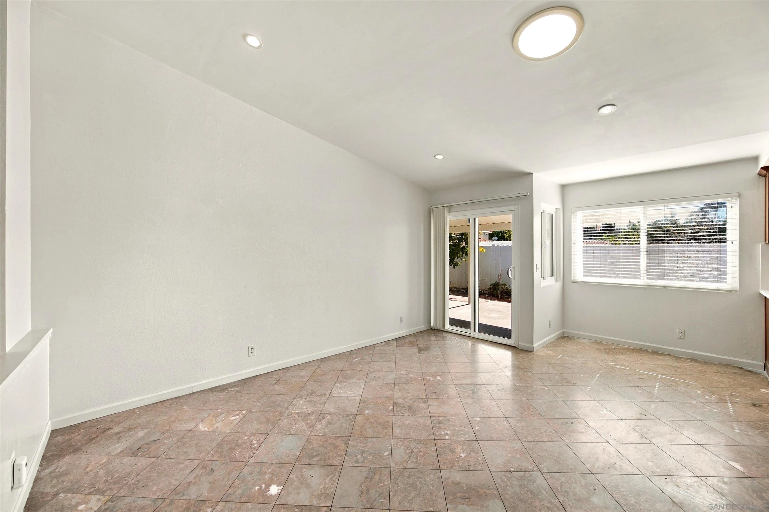 1375 Oak Hill, Escondido, CA 92027 1375 Oak Hill, Escondido, CA 92027