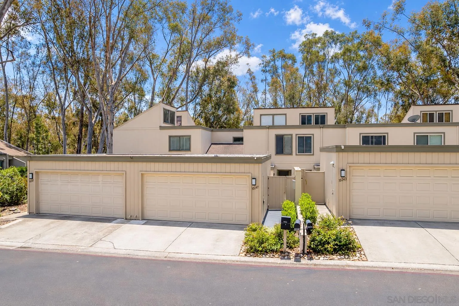 10247 Caminito Covewood, San Diego, CA 92131