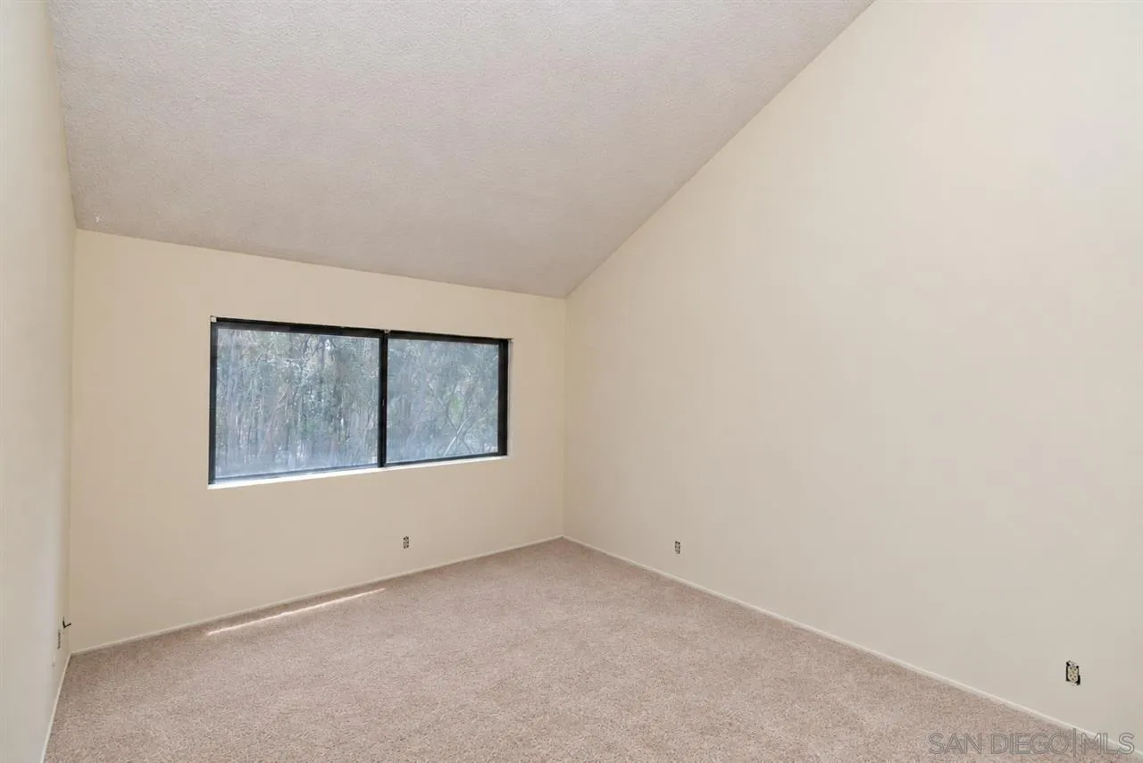 10247 Caminito Covewood, San Diego, CA 92131