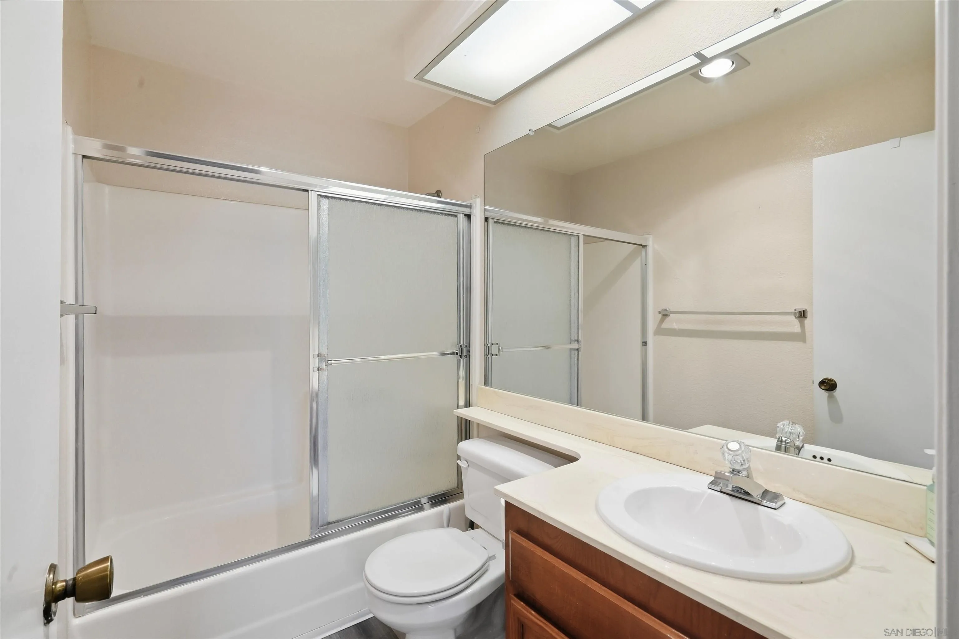https://cdn.realtyfeed.com/cdn/127/260025562/e7948b02f40bece34fd4f99c1c81863d.webp