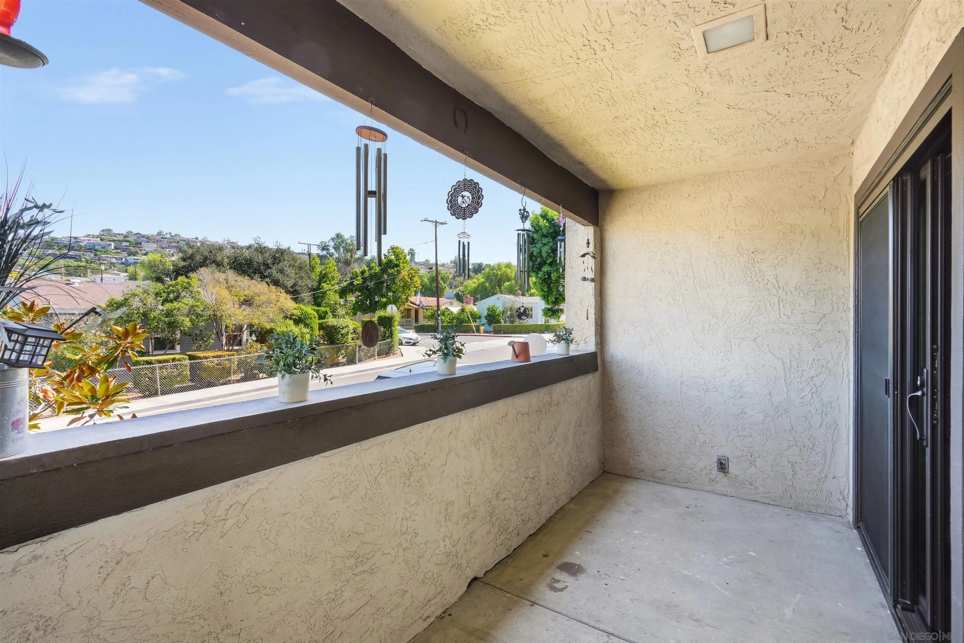https://cdn.realtyfeed.com/cdn/127/260025562/ef3abfae66214de056cb86a3be7a0bd0.webp
