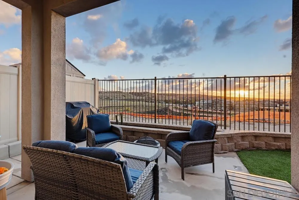 2174 Tributary Dr, #2, Chula Vista, CA 91913 2174 Tributary Dr, #2, Chula Vista, CA 91913
