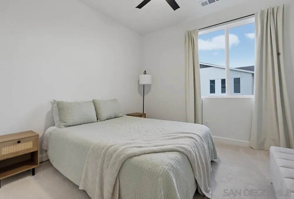2174 Tributary Dr, #2, Chula Vista, CA 91913 2174 Tributary Dr, #2, Chula Vista, CA 91913