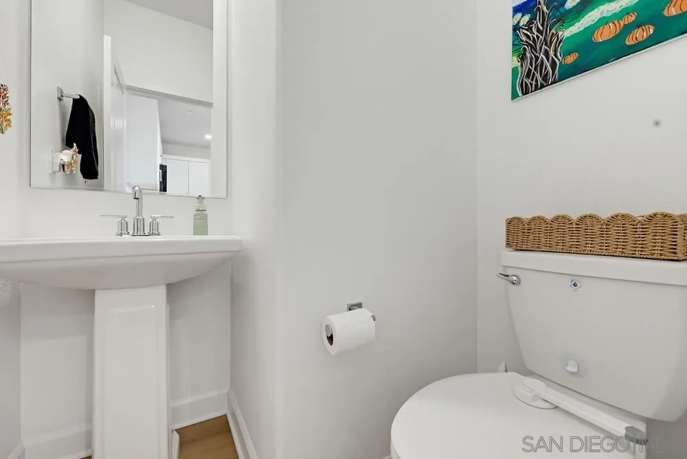 2174 Tributary Dr, #2, Chula Vista, CA 91913 2174 Tributary Dr, #2, Chula Vista, CA 91913