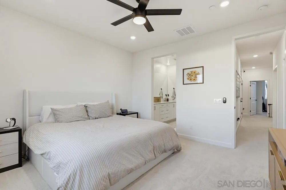 2174 Tributary Dr, #2, Chula Vista, CA 91913 2174 Tributary Dr, #2, Chula Vista, CA 91913