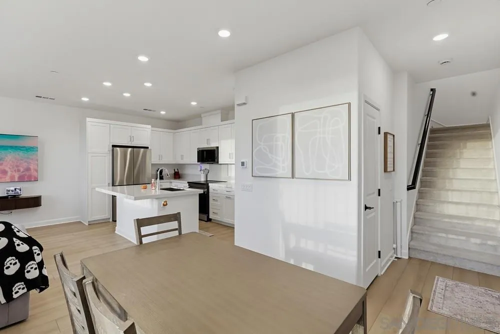 2174 Tributary Dr, #2, Chula Vista, CA 91913 2174 Tributary Dr, #2, Chula Vista, CA 91913