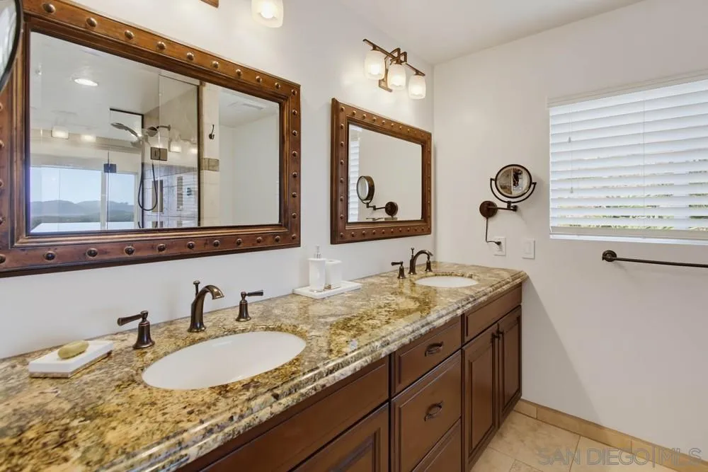 https://cdn.realtyfeed.com/cdn/127/260025569/7f94996113cb32c96f201d0e4a705b06.webp