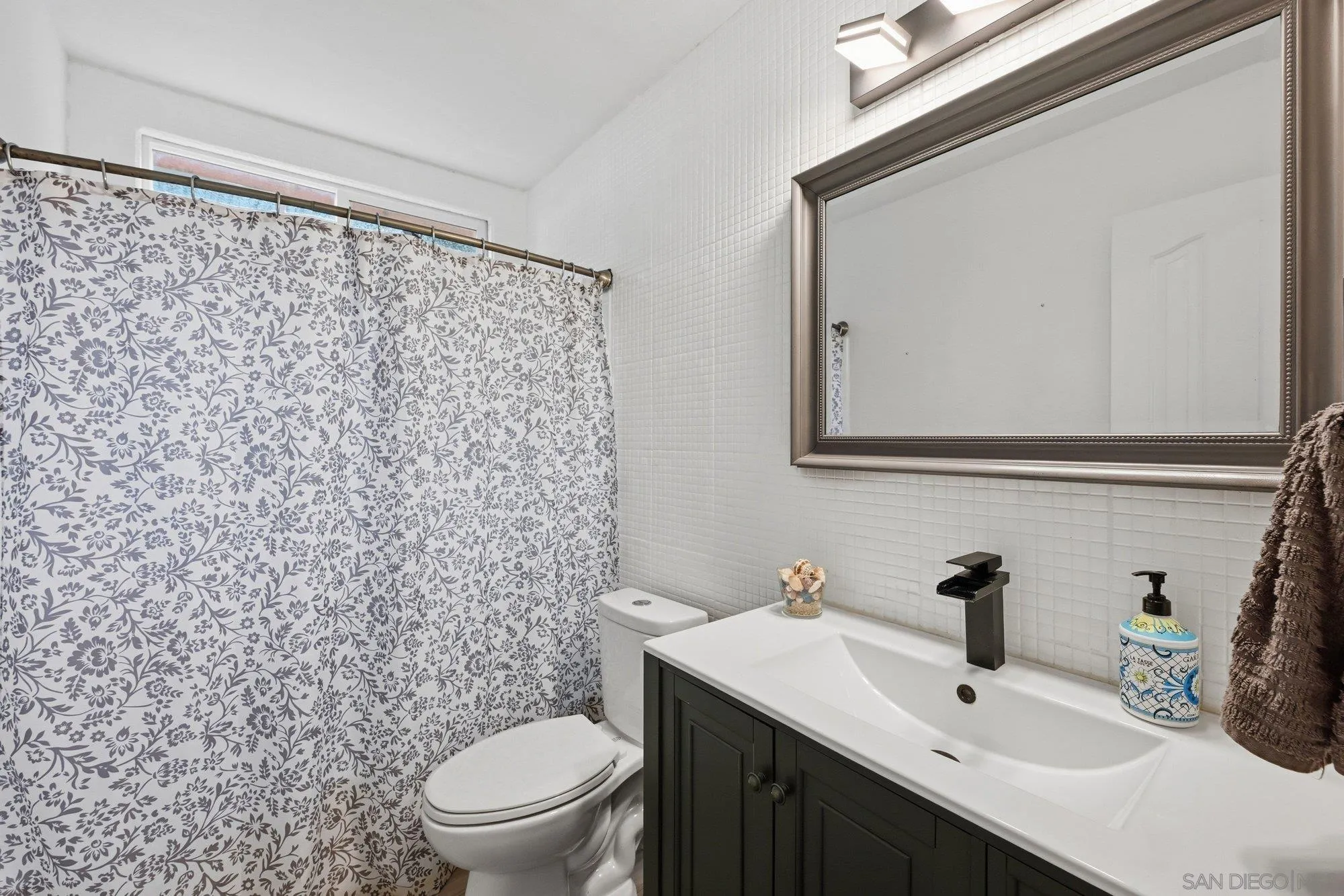 1920 Mclees Ct, Escondido, CA 92026 1920 Mclees Ct, Escondido, CA 92026