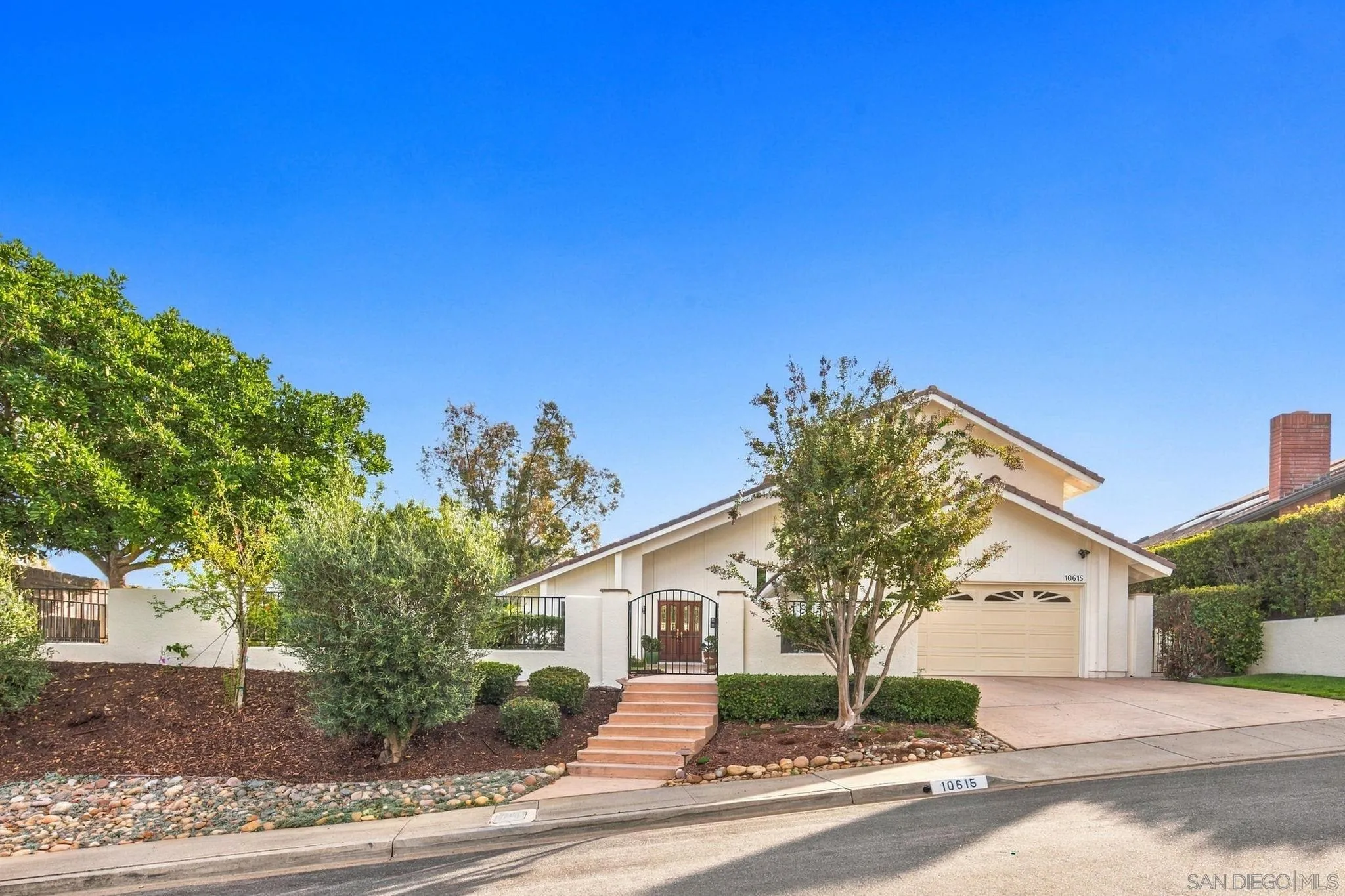 10615 Vista Valle Dr, San Diego, CA 92131