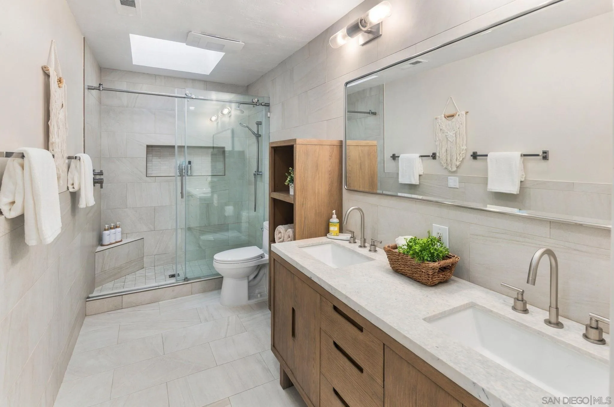 10615 Vista Valle Dr, San Diego, CA 92131