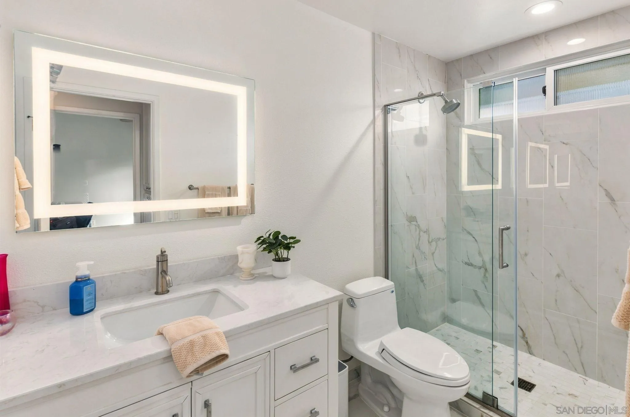 10615 Vista Valle Dr, San Diego, CA 92131
