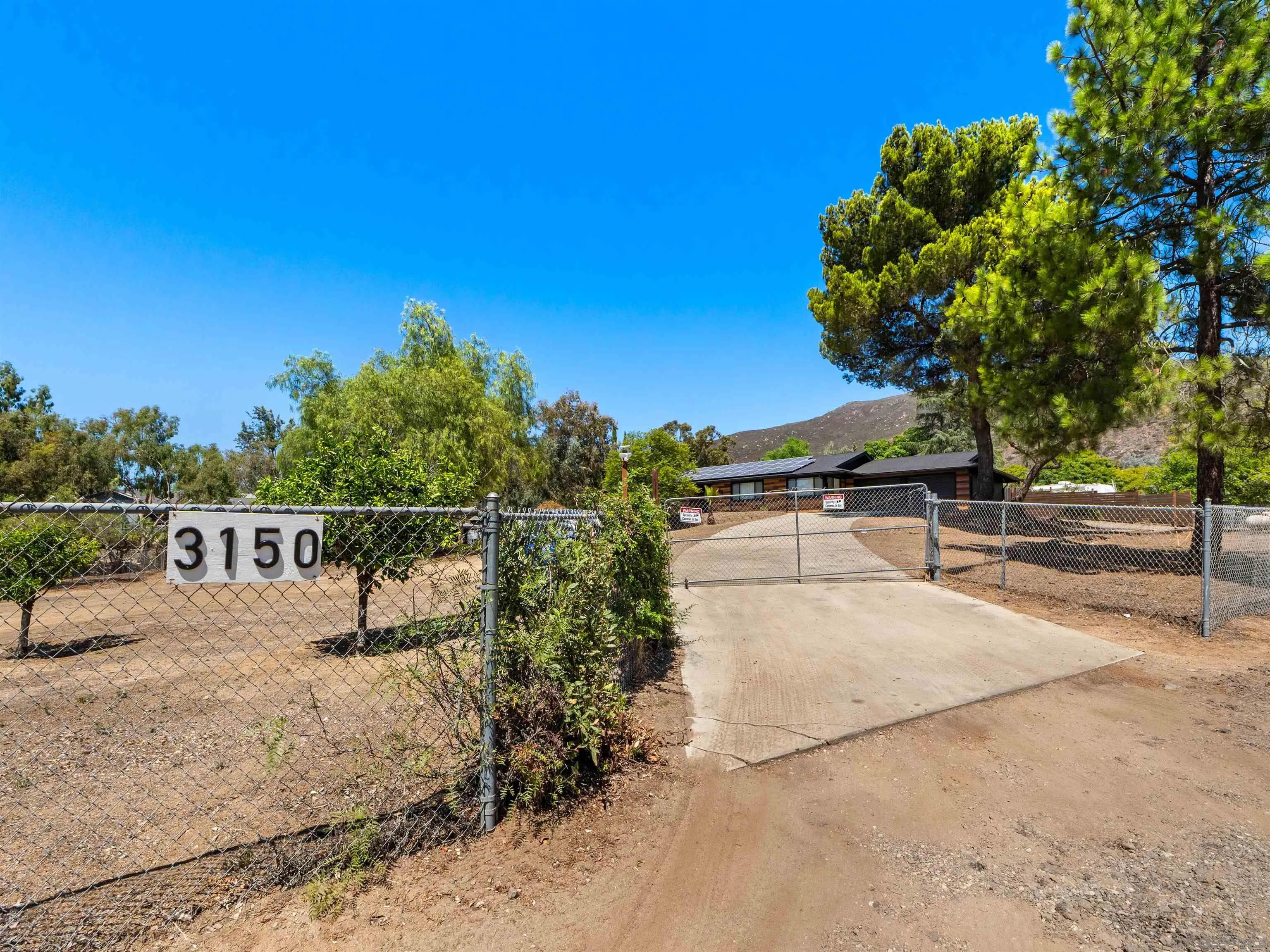 3150 Acacia Ln, Alpine, CA 91901
