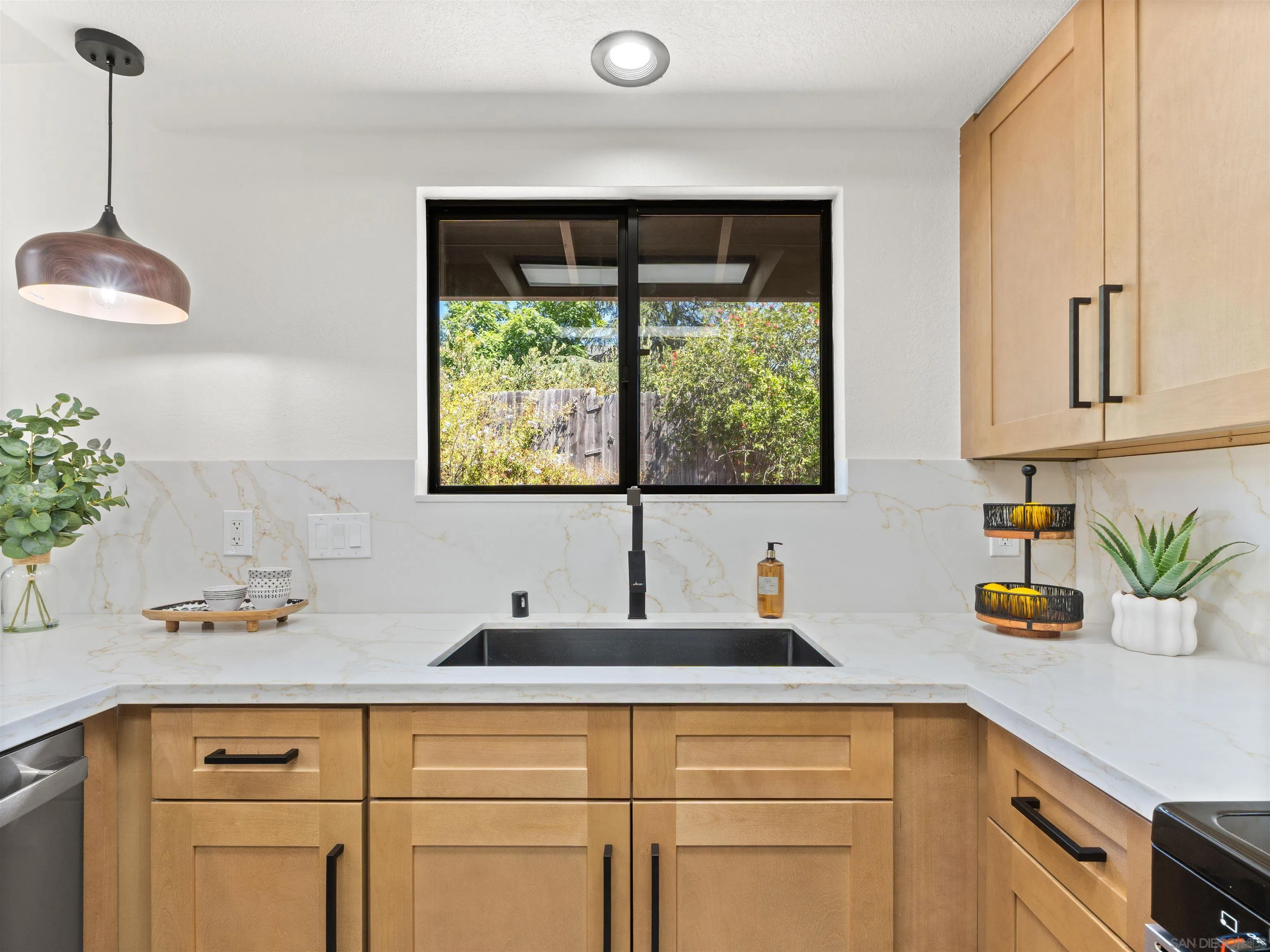 3150 Acacia Ln, Alpine, CA 91901