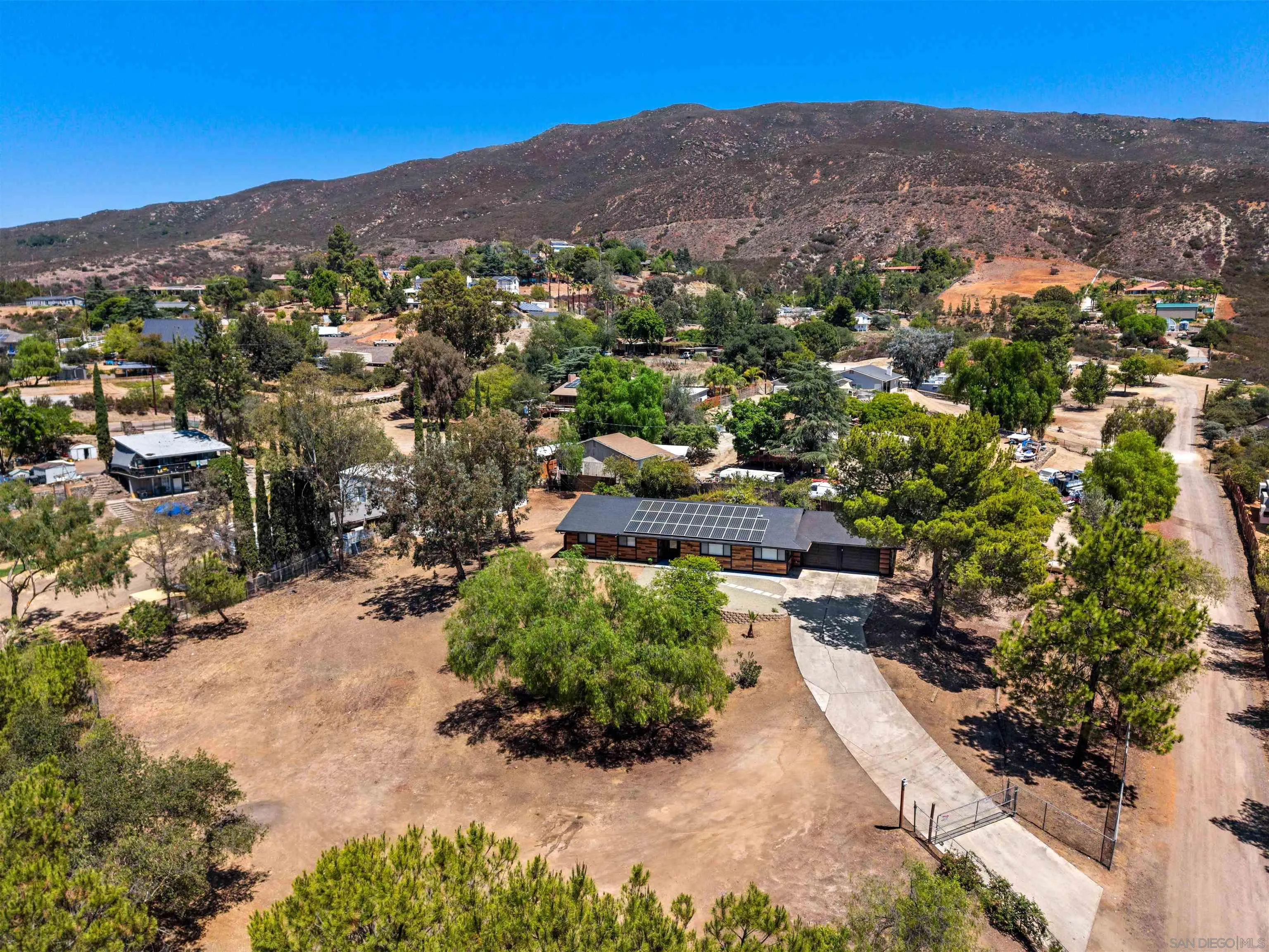 3150 Acacia Ln, Alpine, CA 91901