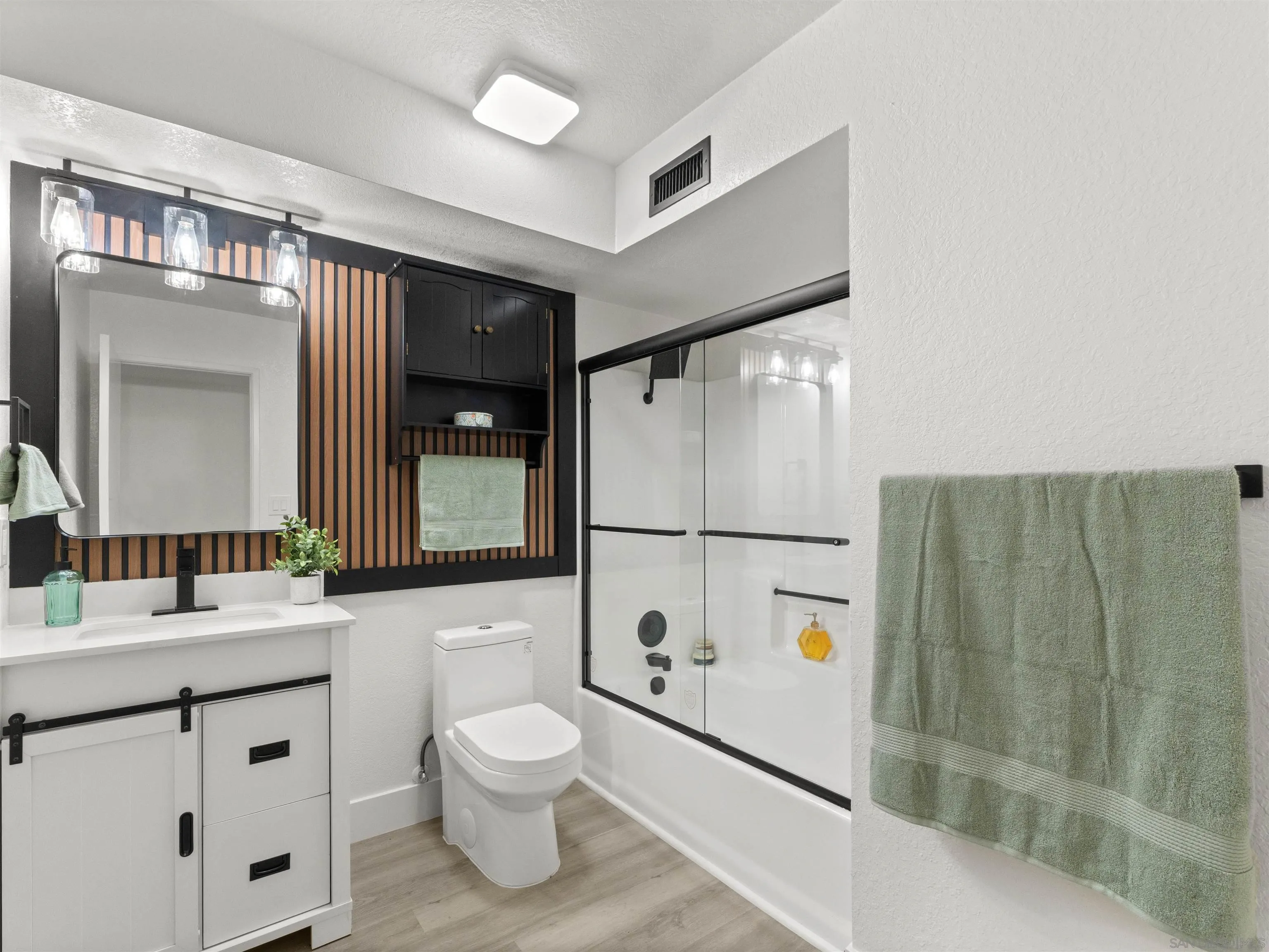 3150 Acacia Ln, Alpine, CA 91901