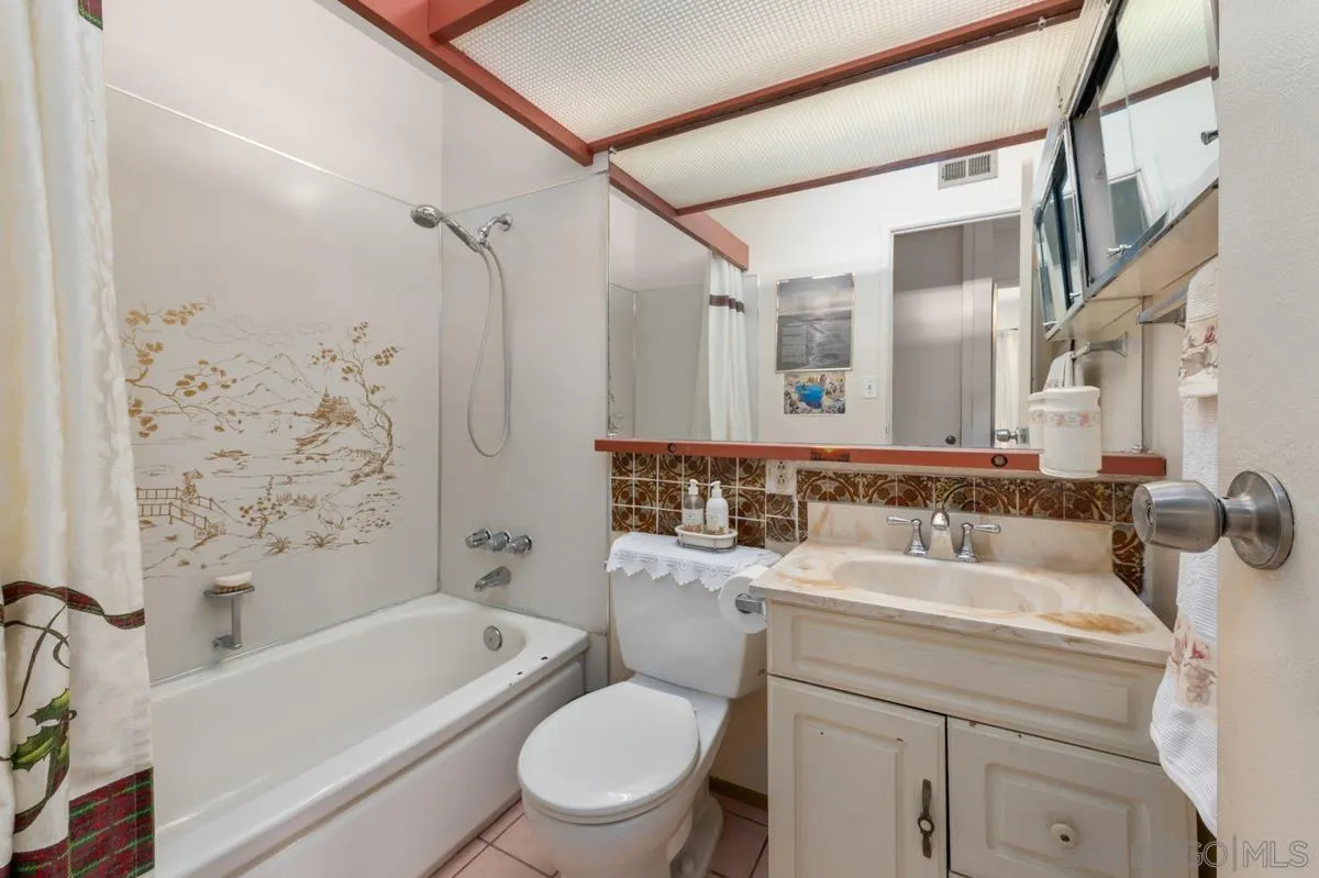 https://cdn.realtyfeed.com/cdn/127/260025611/121774c2f3ee383df79b73309a8c092d.webp